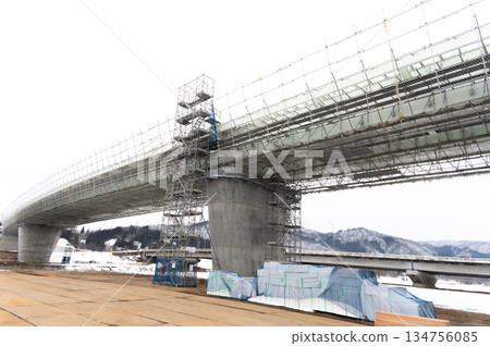 東北中央高速公路正在建設中 東北中央高速公路正在建設中 134756085