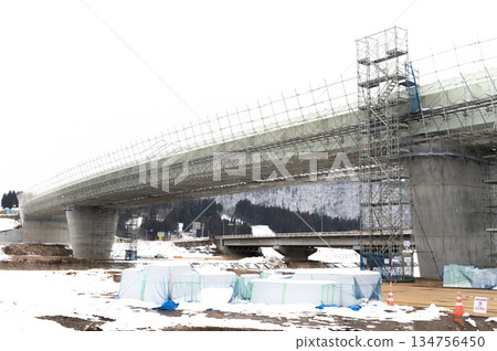 東北中央高速公路正在建設中 東北中央高速公路正在建設中 134756450