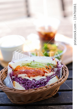 三明治  134760861