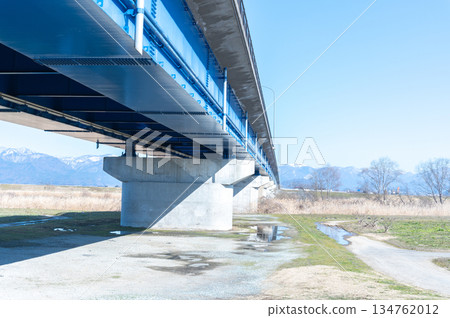 Blue Bridge bearing 134762012