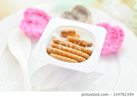 Sables in yogurt Sables in yogurt 134762394