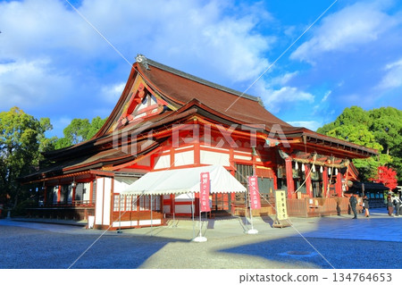 【京都府】晴天下的八坂神社正殿 134764653