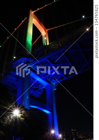 彩虹顏色彩虹橋 彩虹顏色彩虹橋 134765825