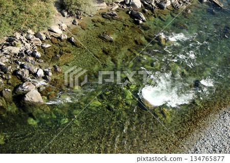 吉野川水流充沛，清澈見底。 134765877