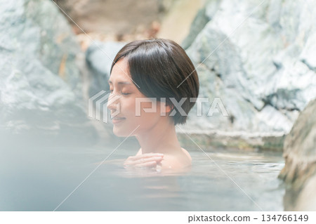 open-air bath, female, lady 134766149