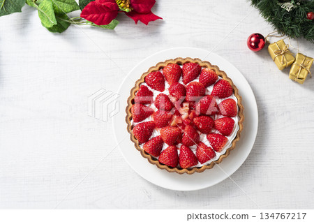 草莓餡餅蛋糕 134767217