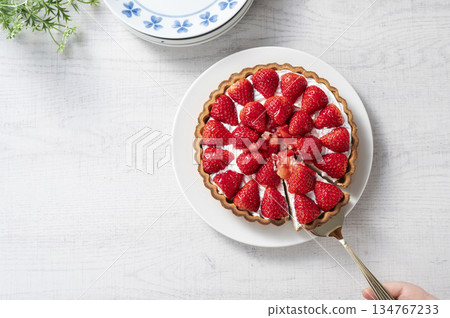 草莓餡餅蛋糕 草莓餡餅蛋糕 134767233