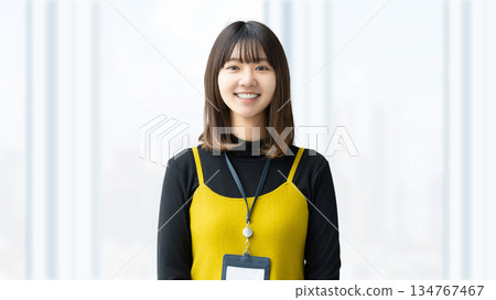 Smiling woman/business woman Smiling woman/business woman 134767467