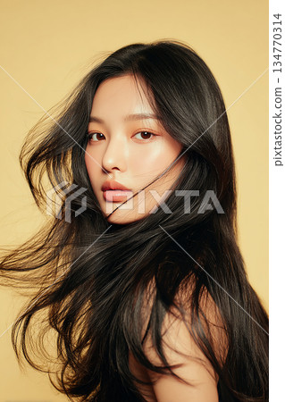 易於使用的美顏人像素材，提供多種背景顏色選擇 134770314