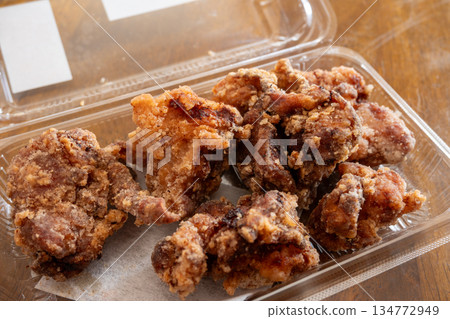Delicious bento lunches from Japanese supermarkets Delicious bento lunches from Japanese supermarkets 134772949