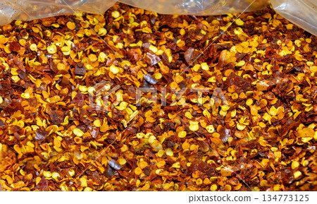 Red ground dry paprika Red ground dry paprika 134773125