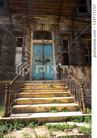 istanbul city view . Old door. istanbul city view . Old door. 134773157