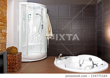 Hydromassage bathroom 134775164