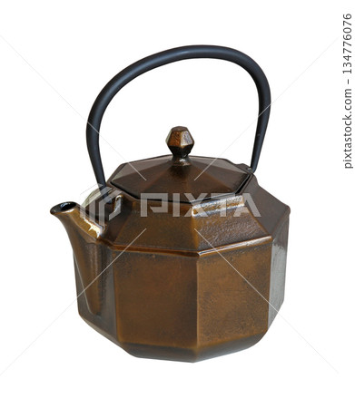 Retro teapot 134776076
