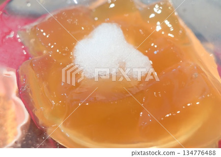 蕨餅(蕨菜澱粉餃子)配黃豆粉 蕨餅(蕨菜澱粉餃子)配黃豆粉 134776488