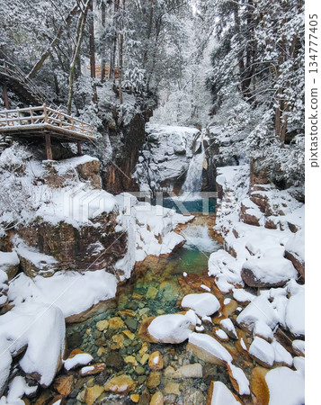 湯森溪谷(冬季):龍神瀑布 湯森溪谷(冬季):龍神瀑布 134777405