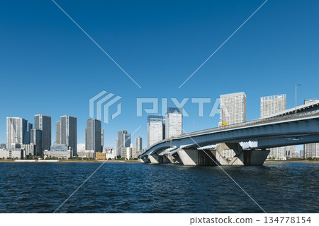Winter blue sky and Harumi seen from Toyosu, Harumi Canal, Toyosu, Koto Ward, Tokyo Winter blue sky and Harumi seen from Toyosu, Harumi Canal, Toyosu, Koto Ward, Tokyo 134778154