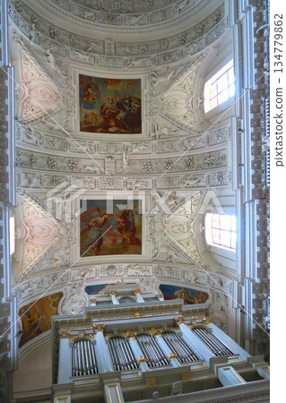 Pipe organ and ceiling fresco in St. Peter and Paul Church 134779862