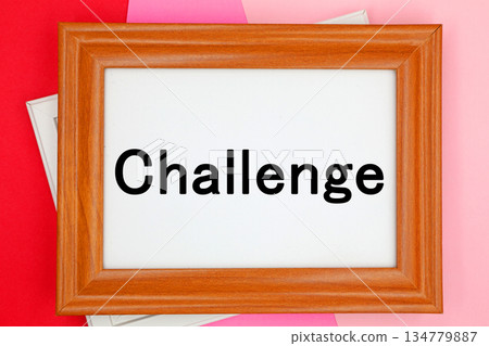 挑戰性格材料 134779887