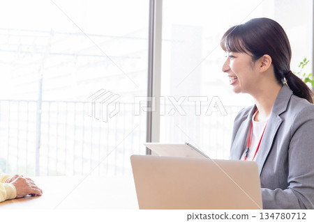 Business woman having a meeting Business woman having a meeting 134780712
