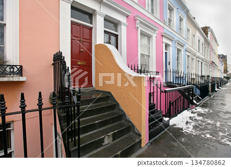 Street urban 134780862