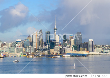 紐西蘭最大城市奧克蘭的美麗城市景觀 紐西蘭最大城市奧克蘭的美麗城市景觀 134781388