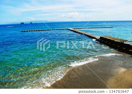 The blue sea of Bali The blue sea of Bali 134781647