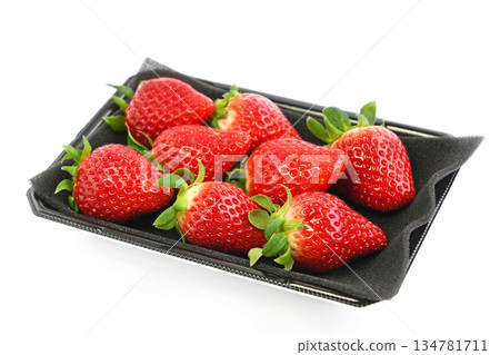 Strawberry (Love Sparkle) 134781711