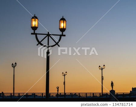 Waiting for the sunrise at Nusamai Bridge 134781714