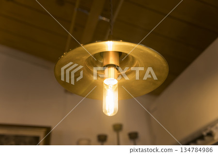 時尚吊燈 134784986