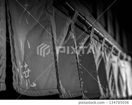 黑白世界 - 夜幕 - 黑白世界 - 夜幕 - 134785036