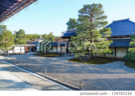 Tenryuji Temple (Winter morning) Hojo Garden Tenryuji Temple (Winter morning) Hojo Garden 134785316