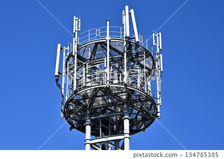 Communication image (radio tower: base station) Communication image (radio tower: base station) 134785385