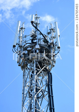Communication image (radio tower: base station) 134785403