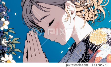 一位身著和服的年輕女子雙手合十祈禱。 134785730