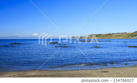 View of the snow-capped wisteria across Sagami Bay View of the snow-capped wisteria across Sagami Bay 134786027