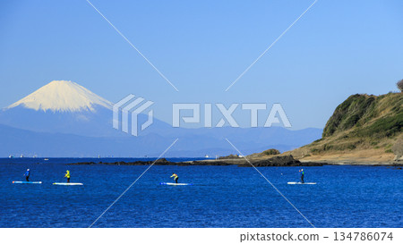 View of the snow-capped wisteria across Sagami Bay View of the snow-capped wisteria across Sagami Bay 134786074