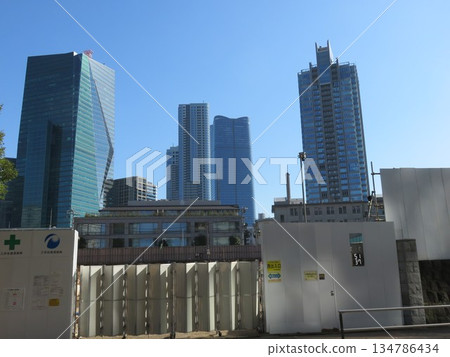 東京的城市景觀正在發展 東京的城市景觀正在發展 134786434