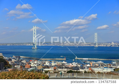 [兵庫縣]從淡路服務區看到的明石海峽大橋 134787588