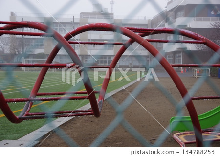 雨中的校園 雨中的校園 134788253