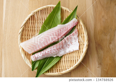 紅鯛魚刺身級圍欄 134788926