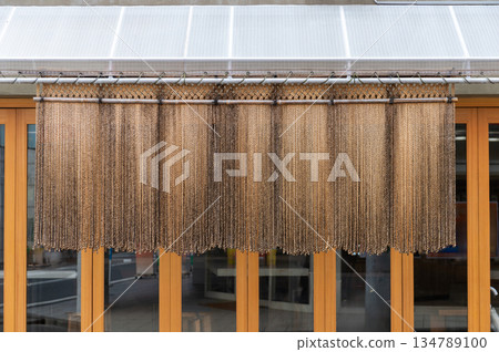 The curtain-like fabric that hangs in front of traditional Japanese restaurants and shops not only serves as a signboard, but holds a larger meaning, The curtain-like fabric that hangs in front of traditional Japanese restaurants and shops not only serves as a signboard, but holds a larger meaning, 134789100