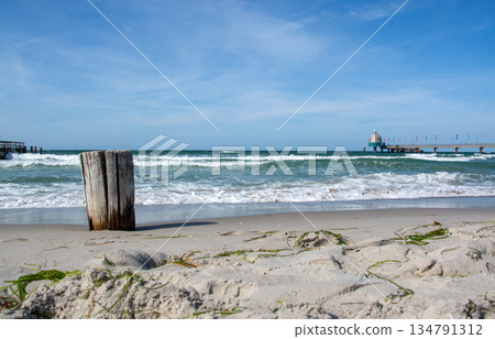 Zingst beach with pier, Mecklenburg-Western Pomerania, Germany Zingst beach with pier, Mecklenburg-Western Pomerania, Germany 134791312
