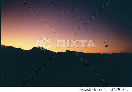 穿越荒野前往白色之城塔斯科 01 134791852