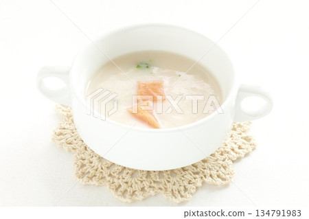 芬蘭鮭魚湯 lohikeitto 芬蘭鮭魚湯 lohikeitto 134791983