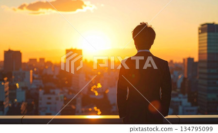 商人欣賞日落 商人欣賞日落 134795099