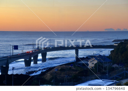 Asahi Viaduct, a bridge jutting out into the sea (Hitachi City, Ibaraki Prefecture) 134796648
