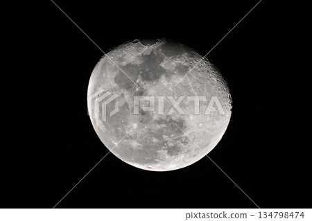Moon (17.2 days old: waiting moon) MOON Artemis program Moon (17.2 days old: waiting moon) MOON Artemis program 134798474