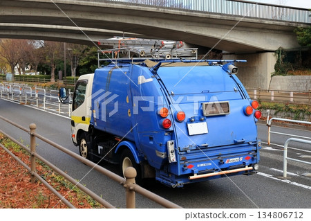 Garbage truck (garbage truck) Garbage truck (garbage truck) 134806712