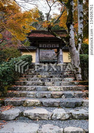 The entrance to Jakkoin Temple in Ohara, Kyoto Prefecture The entrance to Jakkoin Temple in Ohara, Kyoto Prefecture 134806761